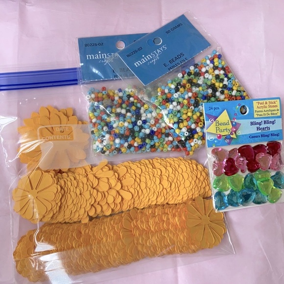 Arts & Crafts Supplies Bundle - Picture 2 of 6
